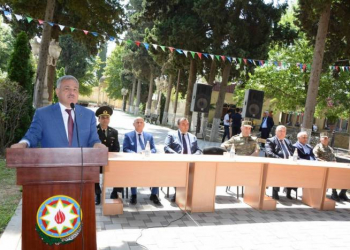 Tərtərdə şəhid ailələrinə və Vətən müharibəsi iştirakçılarına orden və medallar təqdim olunub