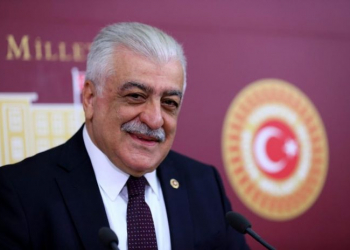 Türkiyəli deputat Şeyxülislamın müdafiəsinə qalxdı