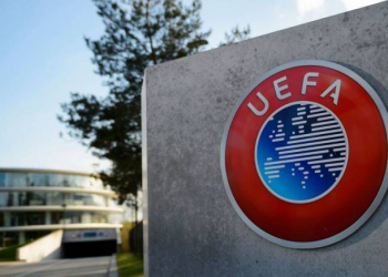 UEFA İngiltərə Futbol Assosiasiyasını cəzalandırıb