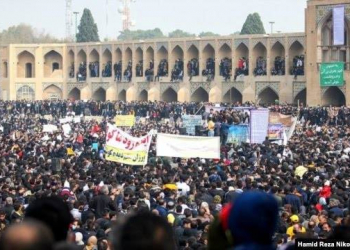 İranda bitməyən sosial etirazlar - Molla rejimi hansı səbəbdən kütləvi etirazları asanlıqla yatıra bilir?
