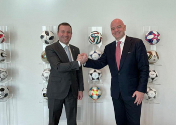 Elxan Məmmədov FIFA prezidenti ilə görüşdü