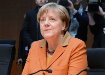 Merkel Ukrayna ilə bağlı susqunluğunu pozdu