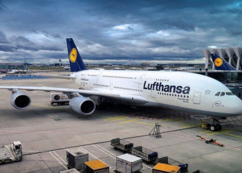 “Lufthansa” iki şəhərdən bütün uçuşları ləğv edib