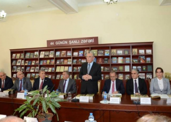 Eldar Əzizov: “Qaribaşvili İlham Əliyevi lider, ağsaqqal adlandırdı”