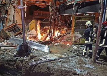 Tehranda tikilməkdə olan binada güclü partlayış: 4 fəhlə faciəvi şəkildə həlak oldu