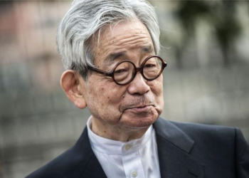 Yaponiyalı “Selincer”, Nobel mükafatı laureatı Kenzaburo Oe vəfat edib - Foto