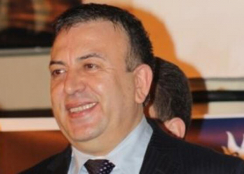Mustafa Tayatla arvadı üz-üzə - Bakıda 300 minlik ev davası