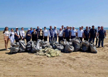 Xəzərin və Kürün sahillərindən tonlarla zibil yığıldı - Foto