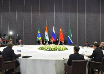 İki ölkə Çinin BRICS-i genişləndirmək təklifinə qarşı çıxdı