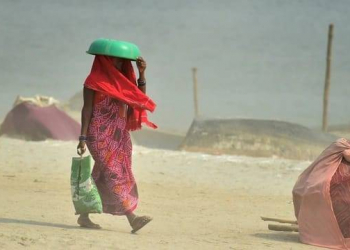 Hindistanda anomal istilər üzündən azı 20 nəfər ölüb