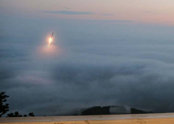 Şimali Koreya yeni tipli raket buraxıb