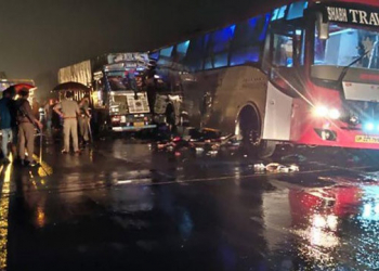 Hindistanda avtobusun qəzaya uğrayıb, 18 nəfər ölüb