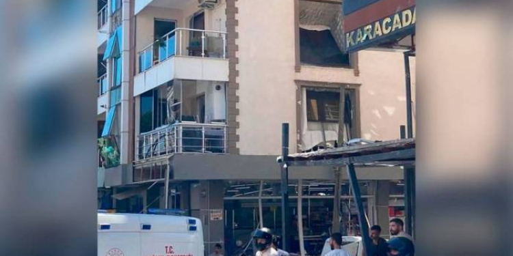 Türkiyədə restoranda partlayış zamanı 5 nəfər ölüb, 63 nəfər yaralanıb