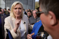 Le Pen: Fransanı idarə etməyə hazırıq...
