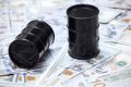 Azərbaycan neftinin qiyməti 83 dollardan aşağı düşüb