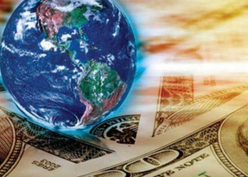 Dünya dollardan imtina edir: Azərbaycana təsiri necə olacaq