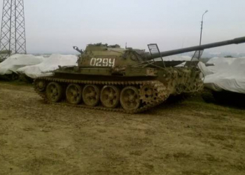 Ruslar köhnə sovet tanklarından kamikadze kimi istifadə edirlər...