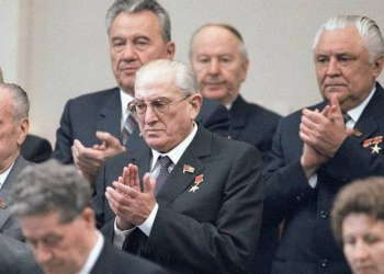 Kremlin yarpaq tökümü – müəmmalı məmur ölümlərində Andropovun izi...