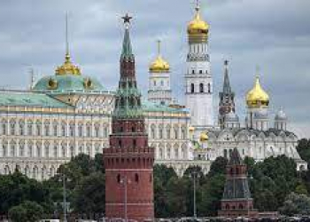 Kreml Putinin Moskvanı tərk etdiyinə dair məlumatı təkzib edib