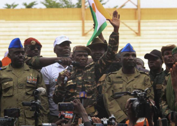 Niger üsyançıları fransız qoşunlarının sentyabrın 3-dək çıxarılmasını tələb ediblər
