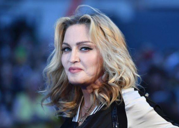 Madonna müalicədən sonra səhnəyə qayıdır