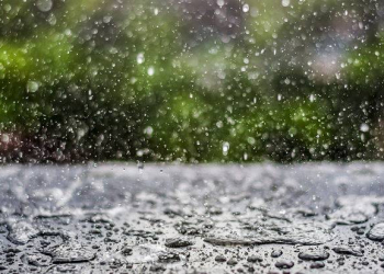 Şimşək çaxıb, arabir leysan xarakterli intensiv yağış yağıb - Faktiki hava