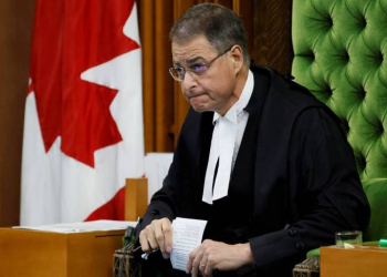 Kanada parlamentinin spikeri istefa verib