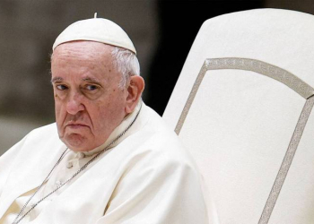 Papa Fransiskin tənəffüs problemi davam edir