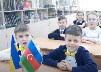 Ukraynanın orta məktəbində Azərbaycan dili fənni tədris olunmağa başladı - Video