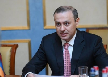 Ermənistan parlamentində Avropa İttifaqına üzvlük müzakirə olunur...
