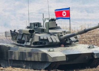 Şimali Koreya lideri Kim Çen In yeni tankı sınaqdan keçirib