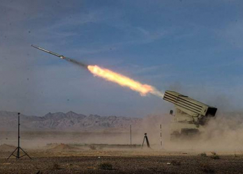Ən azı doqquz İran raketi İsrailin iki hava bazasını vurub