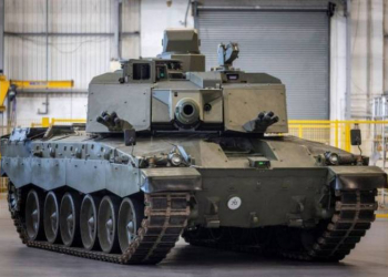 Britaniyada tarixin “ən ölümcül tankı” təqdim olunub