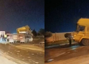 Qaradağ yolunda qəza: Yük avtomobili beton maneələrə çırpıldı - Video